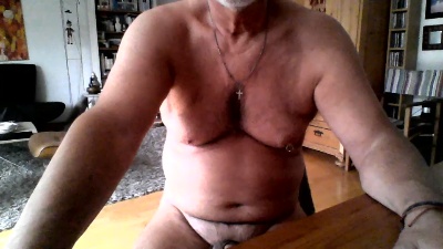 baerenkerl01 live cam on Cam4