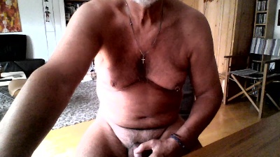 baerenkerl01 live cam on Cam4