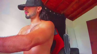 baky_sexy live cam on Cam4