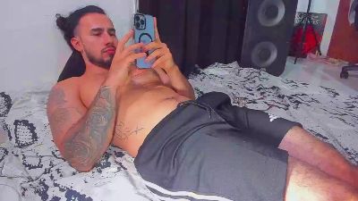 baky_sexy live cam on Cam4