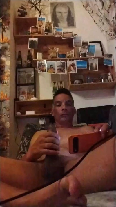 balint3 live cam on Cam4