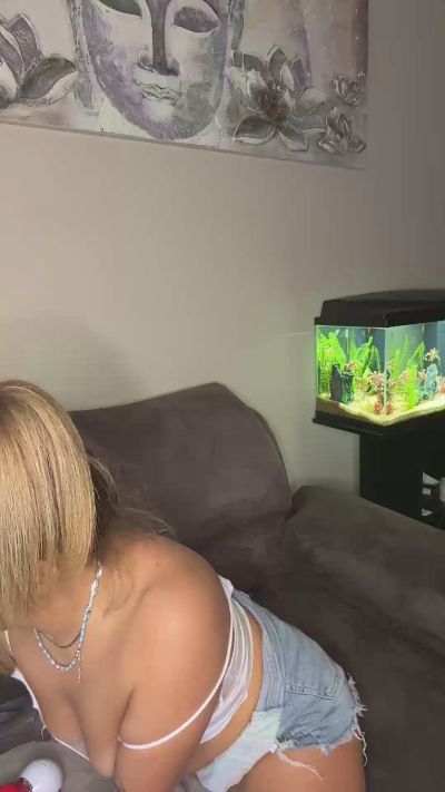 bambolinA90hot live cam on Cam4