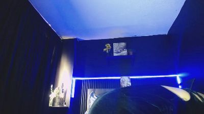 barbie_demon1 live cam on Cam4