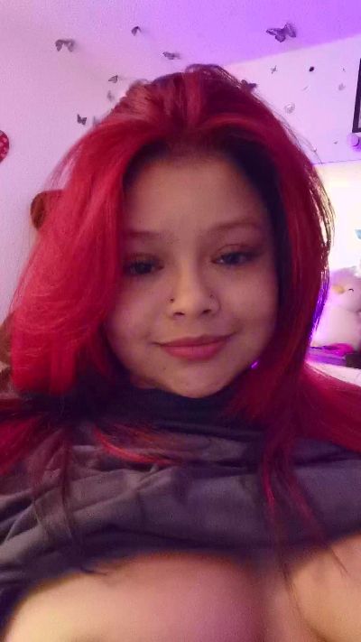 barbiee_doll live cam on Cam4