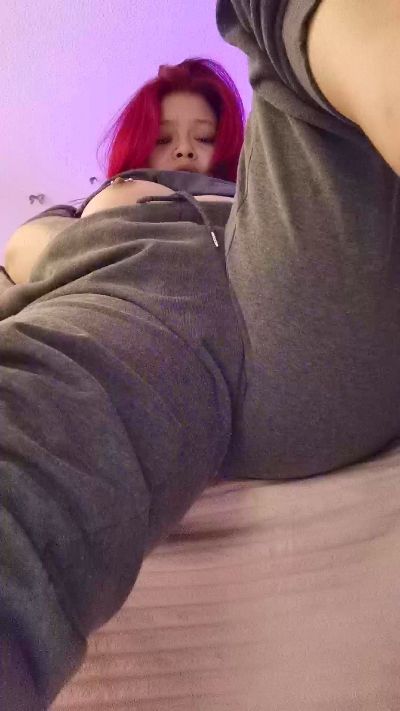 barbiee_doll live cam on Cam4