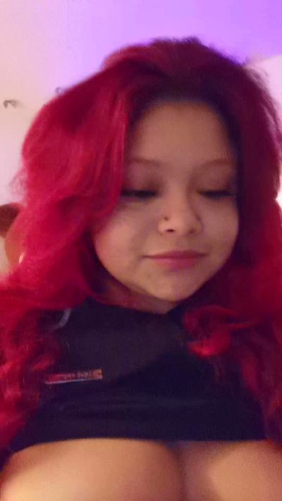 barbiee_doll live cam on Cam4