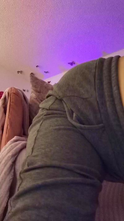 barbiee_doll live cam on Cam4