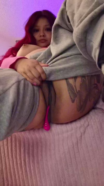 barbiee_doll live cam on Cam4
