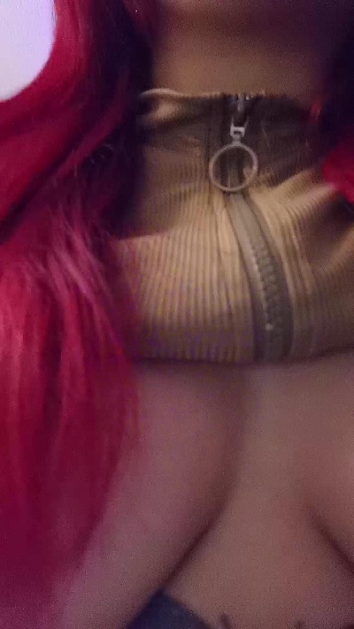 barbiee_doll live cam on Cam4