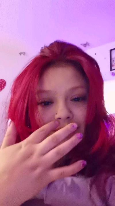 barbiee_doll live cam on Cam4