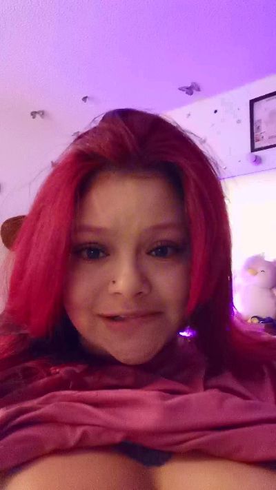 barbiee_doll live cam on Cam4