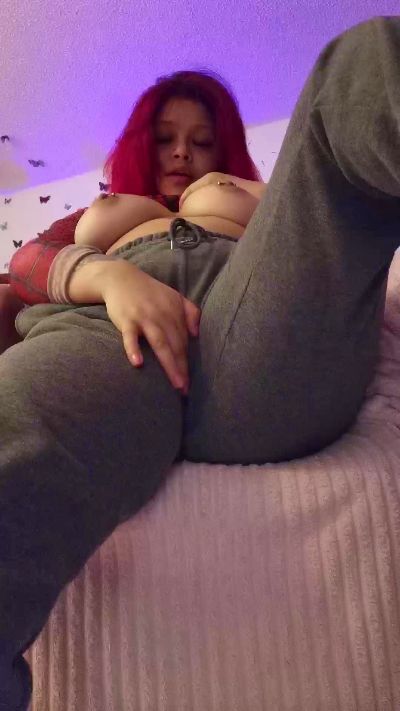 barbiee_doll live cam on Cam4