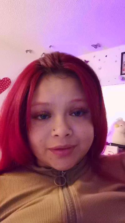 barbiee_doll live cam on Cam4