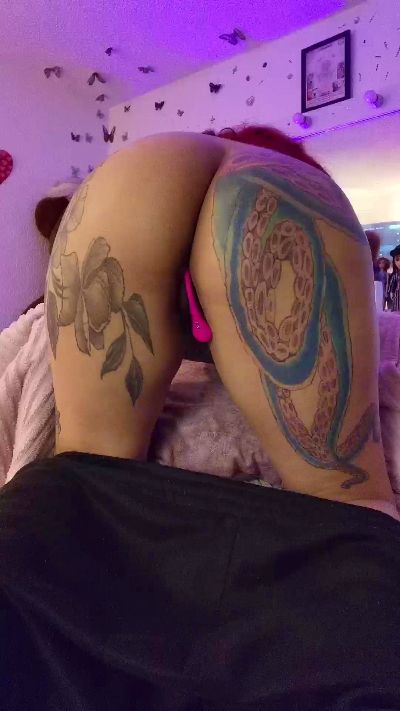 barbiee_doll live cam on Cam4
