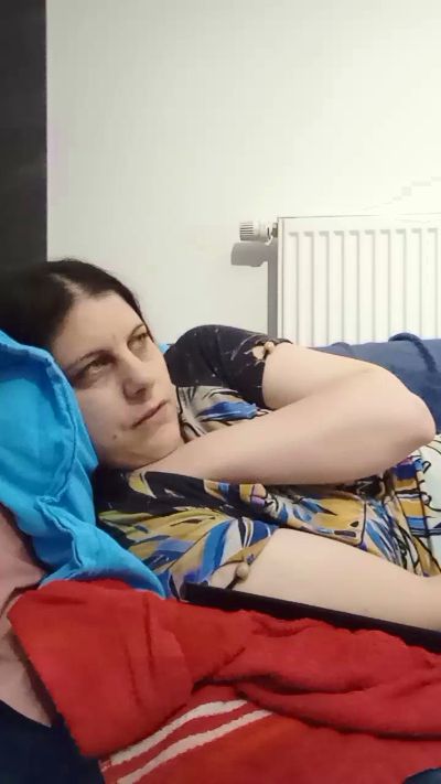 barbielacdescy4 live cam on Cam4