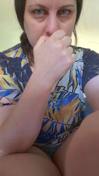 barbielacdescy4 live cam on Cam4