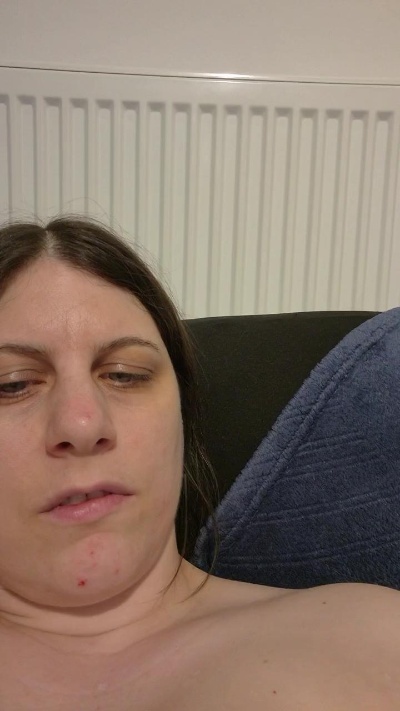 barbielacdescy4 live cam on Cam4
