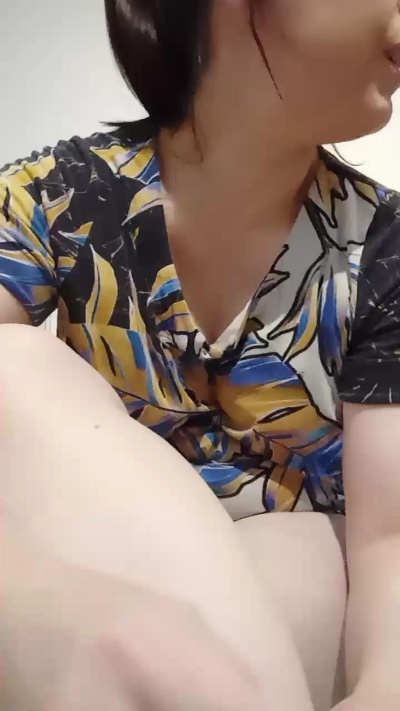barbielacdescy4 live cam on Cam4