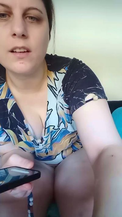 barbielacdescy4 live cam on Cam4