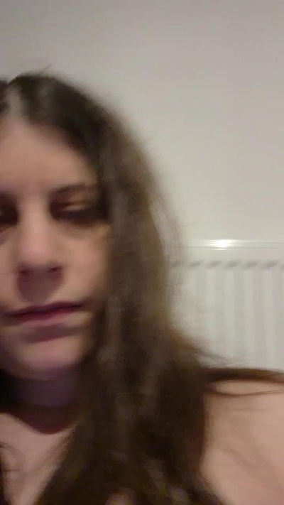 barbielacdescy4 live cam on Cam4