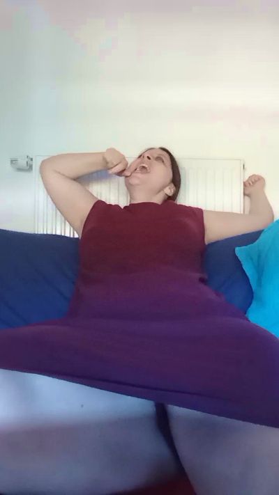 barbielacdescy4 live cam on Cam4