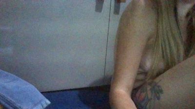 barbiezinhaa1 live cam on Cam4