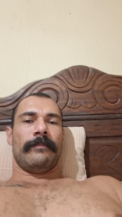 barbosamg48 live cam on Cam4