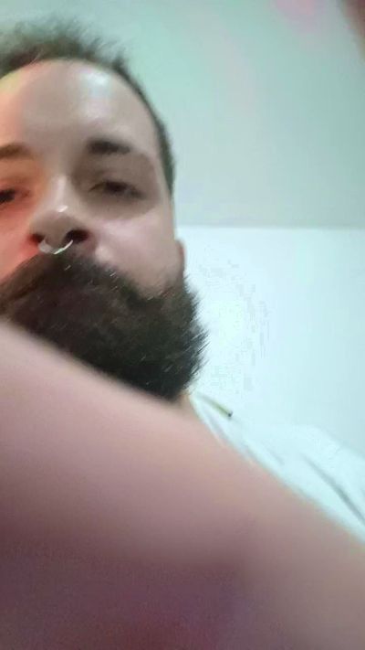 barbudopeludo31 live cam on Cam4