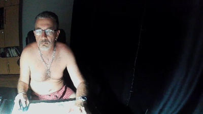 barmaley22 live cam on Cam4