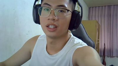barry_02_19 live cam on Cam4
