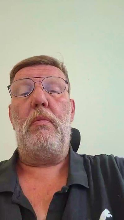 basic4cam live cam on Cam4