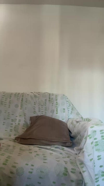 bazy783 live cam on Cam4