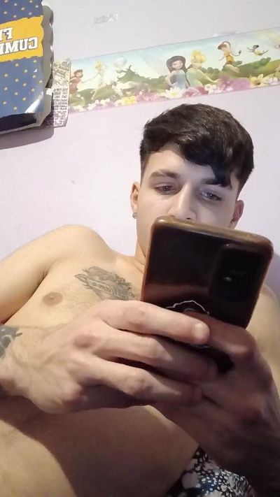 bbauti23 live cam on Cam4
