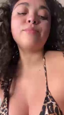bbycurlyy live cam on Cam4