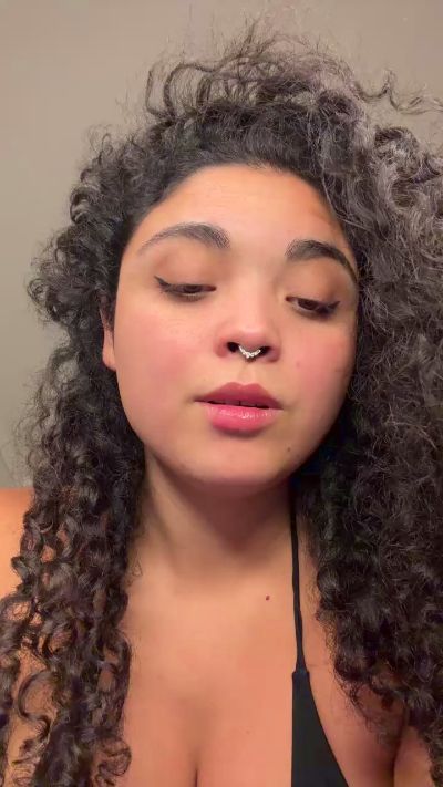 bbycurlyy live cam on Cam4