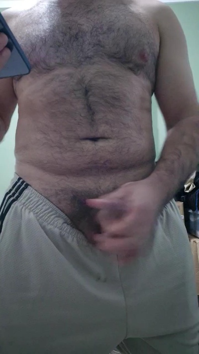 bear33 live cam on Cam4