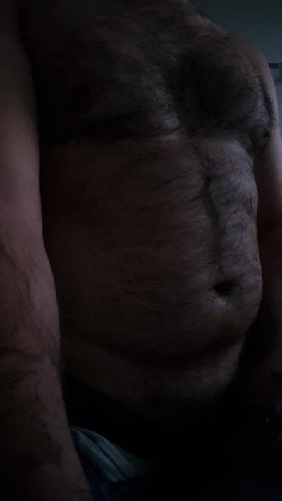 bear33 live cam on Cam4