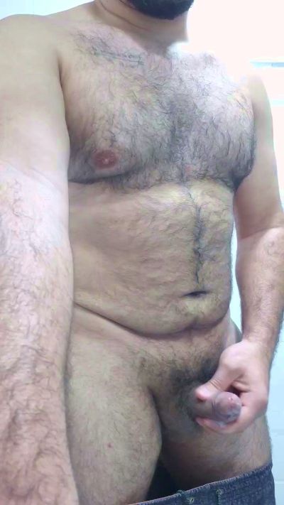 bear33 live cam on Cam4