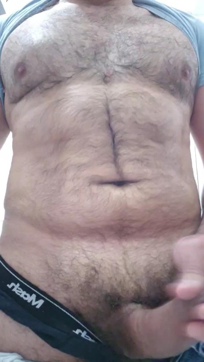 bear33 live cam on Cam4
