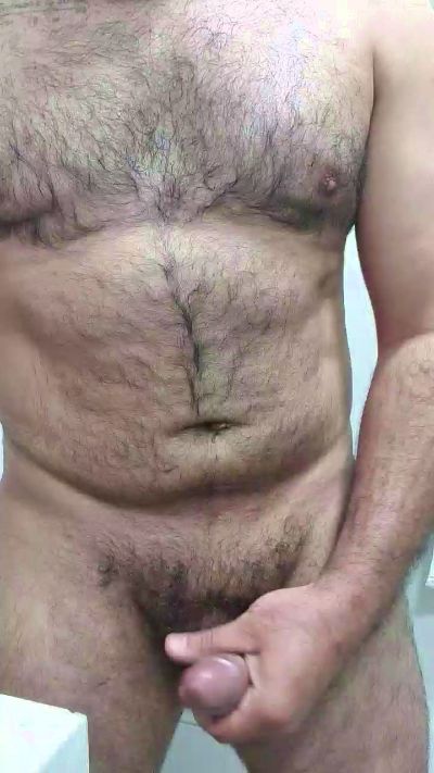 bear33 live cam on Cam4