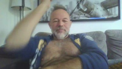 bear70s live cam on Cam4