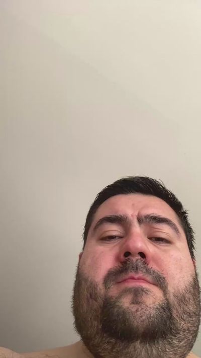 bearcaran live cam on Cam4