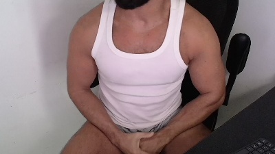 beard_man_sexy live cam on Cam4