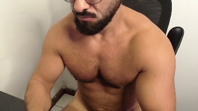 beard_man_sexy live cam on Cam4