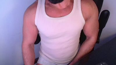 beard_man_sexy live cam on Cam4