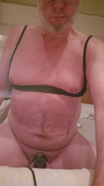 beardyboyfun live cam on Cam4