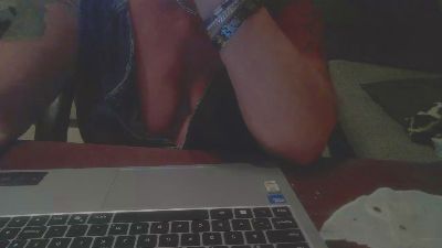 beatrixkiddd live cam on Cam4