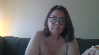 beauty65 live cam on Cam4