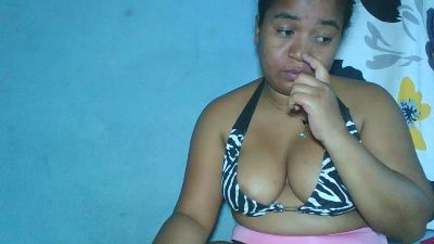 beautyboobs2 live cam on Cam4