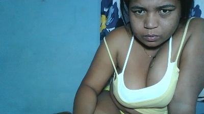 beautyboobs2 live cam on Cam4